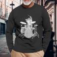 キュートで面白い猫のドラマー ドラムを弾くパンク ロックスター グラフィック 長袖Tシャツ 高齢者への贈り物
