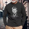 ケネディ大統領jfk民主党アメリカ引用 長袖Tシャツ 高齢者への贈り物