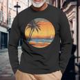 サンセット ビーチ ヤシの木 夏 バイブ レトロ トロピカル 夏 ビーチ 長袖Tシャツ 高齢者への贈り物
