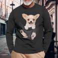 チワワ犬愛好家のためのポケットに入った面白いチワワ犬。 長袖Tシャツ 高齢者への贈り物