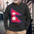 ネパールのネパール国旗のお土産。 長袖Tシャツ 高齢者への贈り物