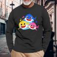 ベイビーシャーク・パパとママとサメなぞく・プレゼント・キッズ・メンズ・ウーマン家族系 長袖Tシャツ 高齢者への贈り物