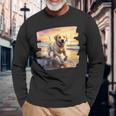 ラブラドールオンザビーチ、ラボ、犬、ラブラドール子犬 長袖Tシャツ 高齢者への贈り物