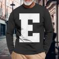 大文字 E アルファベット モノグラム イニシャル 長袖Tシャツ 高齢者への贈り物