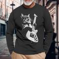 猫がギターベースを弾く 長袖Tシャツ 高齢者への贈り物