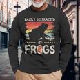 簡単に気を散らせるカエルのヴィンテージなカエル愛好家。 長袖Tシャツ 高齢者への贈り物