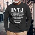 面白い Intj ソーシャルバッテリー 内向的 直感的 パーソナリティ 長袖Tシャツ 高齢者への贈り物