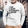 Eatleep Fix Heartsリピート心臓専門医心臓病学 長袖Tシャツ 高齢者への贈り物