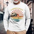 Nine Month Cruisehipunset Withharks In Ocean 長袖tシャツ 長袖Tシャツ 高齢者への贈り物