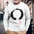 Zen Calligraphy Buddhist Enso Circle 長袖Tシャツ 高齢者への贈り物