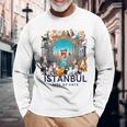イスタンブール、トルコ 猫の街 Istanbul Turkey City Of Cats 長袖Tシャツ 高齢者への贈り物