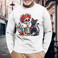 スケルトン ハグ 猫 シュガー スカル Día Los Muertos ハロウィン 長袖Tシャツ 高齢者への贈り物