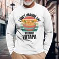 レトロでかわいいヴァタパ ワタパなしでは人生は想像できない。 長袖Tシャツ 高齢者への贈り物