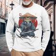 日本の侍カエルの戦士浮世サムライヒキガエルバックプリント。 長袖Tシャツ 高齢者への贈り物
