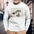 眠れる猫 子猫 このばいれい 日本 美術 絵画 かわいい 墨 長袖Tシャツ 高齢者への贈り物