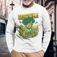 都市を攻撃する巨大なブロッコリーモンスター面白いブロッコリー 長袖Tシャツ 高齢者への贈り物