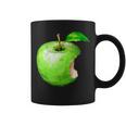 噛まれた青リンゴのイラスト コーヒーマグ
