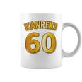 【バックプリント・背中側】還暦 六十歳 60才（ユニフォーム風）赤 レッド【金プレート風 文字】誕生日 面白 コーヒーマグ