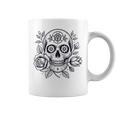 スカルと花の伝統的なタトゥースタイル コーヒーマグ