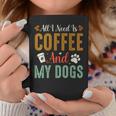 All I Need Is Coffee And My Dogs コーヒーマグ 面白い贈り物