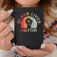 Lives Matter Raised Fist Retrointage No Racism コーヒーマグ 面白い贈り物