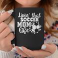 Livin' Thatoccer Mom Life ファニースポーツ 母の日 コーヒーマグ 面白い贈り物