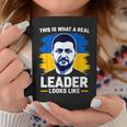 これが本当のリーダーがzelenskyをサポートしているように見えるものです。 コーヒーマグ 面白い贈り物