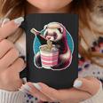 フェレットの飼い主かわいいカワイイアニメフェレットがラーメン丼シャツを食べる コーヒーマグ 面白い贈り物