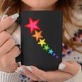 レインボーカラーの星。 コーヒーマグ 面白い贈り物