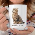 Mischief In Fur 猫写真 キジトラ 猫好き ネタ 猫しもべ 猫飼い 猫依存症 猫オーナー コーヒーマグ 面白い贈り物