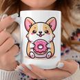 かわいいコーギーのドーナツを持つ漫画の犬愛好家アートキッズ。 コーヒーマグ 面白い贈り物