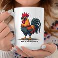 サングラスをかけた姿勢のクールな雄鶏。 コーヒーマグ 面白い贈り物