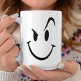 スマイリーシャツ スマイリーフェイス かわいいグラフィック コーヒーマグ 面白い贈り物