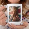セクシーガールグラフィックtシャツ 「ホットピンナップガール&イギリスの旗」 長袖tシャツ コーヒーマグ 面白い贈り物