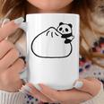 肉まんに抱きつくパンダ かわいい チャイナ 白黒 Panda Meat Bun コーヒーマグ 面白い贈り物