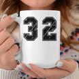 背番号 32 チーム短大スポーツ背番号付きユニフォーム コーヒーマグ 面白い贈り物