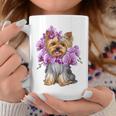 花を持つヨークシャー テリア 長袖tシャツ コーヒーマグ 面白い贈り物