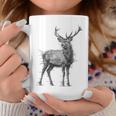 鹿 絵 グラフィック 動物 アート モチーフ 鹿 コーヒーマグ 面白い贈り物