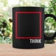 Think Outside The Box 哲学者、本好き、オタクのためのデザイン コーヒーマグ ギフトのアイデア