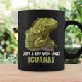 イグアナ・イグアナが大好きな男の子だけ。 コーヒーマグ ギフトのアイデア
