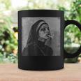 タバコを吸うクールな尼僧、反抗的な尼僧 コーヒーマグ ギフトのアイデア