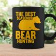ベストシーズンはクマ狩りハンター コーヒーマグ ギフトのアイデア