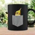 ポケットから覗くオカメインコのデザイン コーヒーマグ ギフトのアイデア