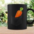 ポケットに入ったニンジン野菜、胸に面白いフルーツニンジン。 コーヒーマグ ギフトのアイデア