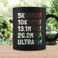 究極のウルトラマラソンランナーランニングスポーツランナーランニング コーヒーマグ ギフトのアイデア