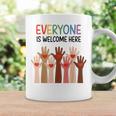 Everyone Is Welcome Here アイダホ 教師 男性 女性 キッズ コーヒーマグ ギフトのアイデア