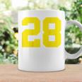 イエローナンバー28 背面 スポーツチーム ジャージ番号 コーヒーマグ ギフトのアイデア