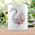エレガントな白鳥の花 コーヒーマグ ギフトのアイデア