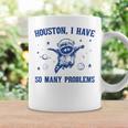 ヒューストン色んな問題を抱えてるおもしろいアライグマ コーヒーマグ ギフトのアイデア