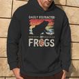 簡単に気を散らせるカエルのヴィンテージなカエル愛好家。 パーカー ライフスタイル